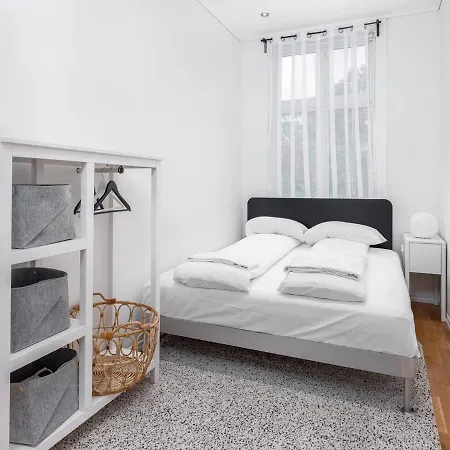 Large Flat With Balcony In Prime Location. Eg1 Διαμέρισμα Μπέργκεν