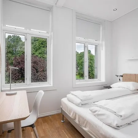 Διαμέρισμα Large Flat With Balcony In Prime Location. Eg1